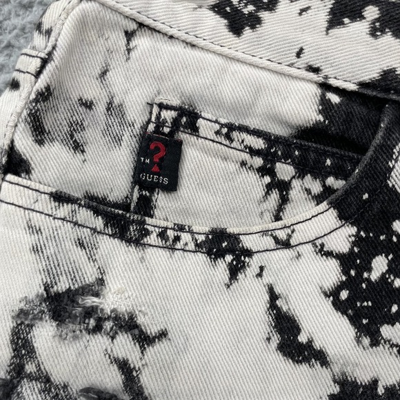 Vintage Guess Jean Shorts Womens 29 Black White Acid Tye Dye Distressed Festival - Picture 2 of 10